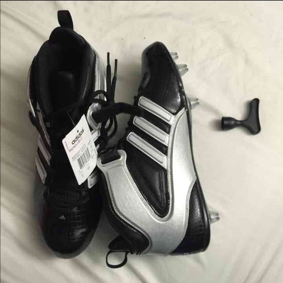 NIB Adidas Detachable American FootB - Picture 2 of 4